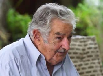 SOBRE A VIDA – Pepe Mujica NO DIVÃ